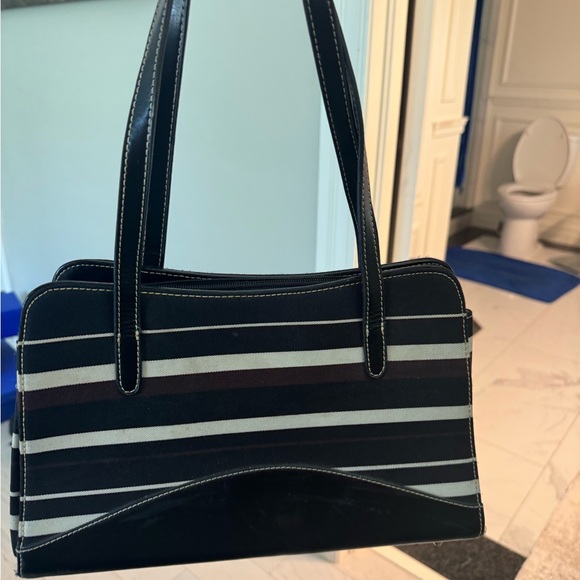 Kate spade purse. - Picture 5 of 5